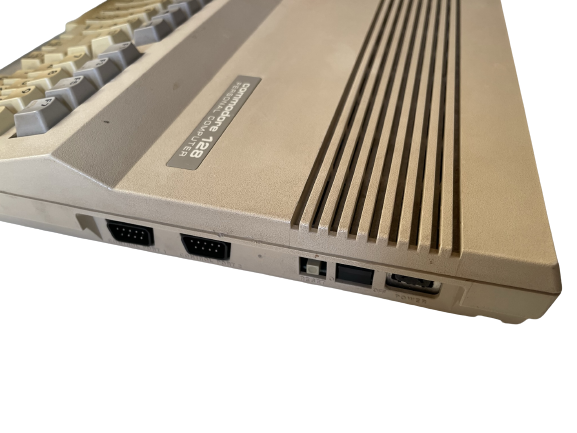 commodore_128_side c