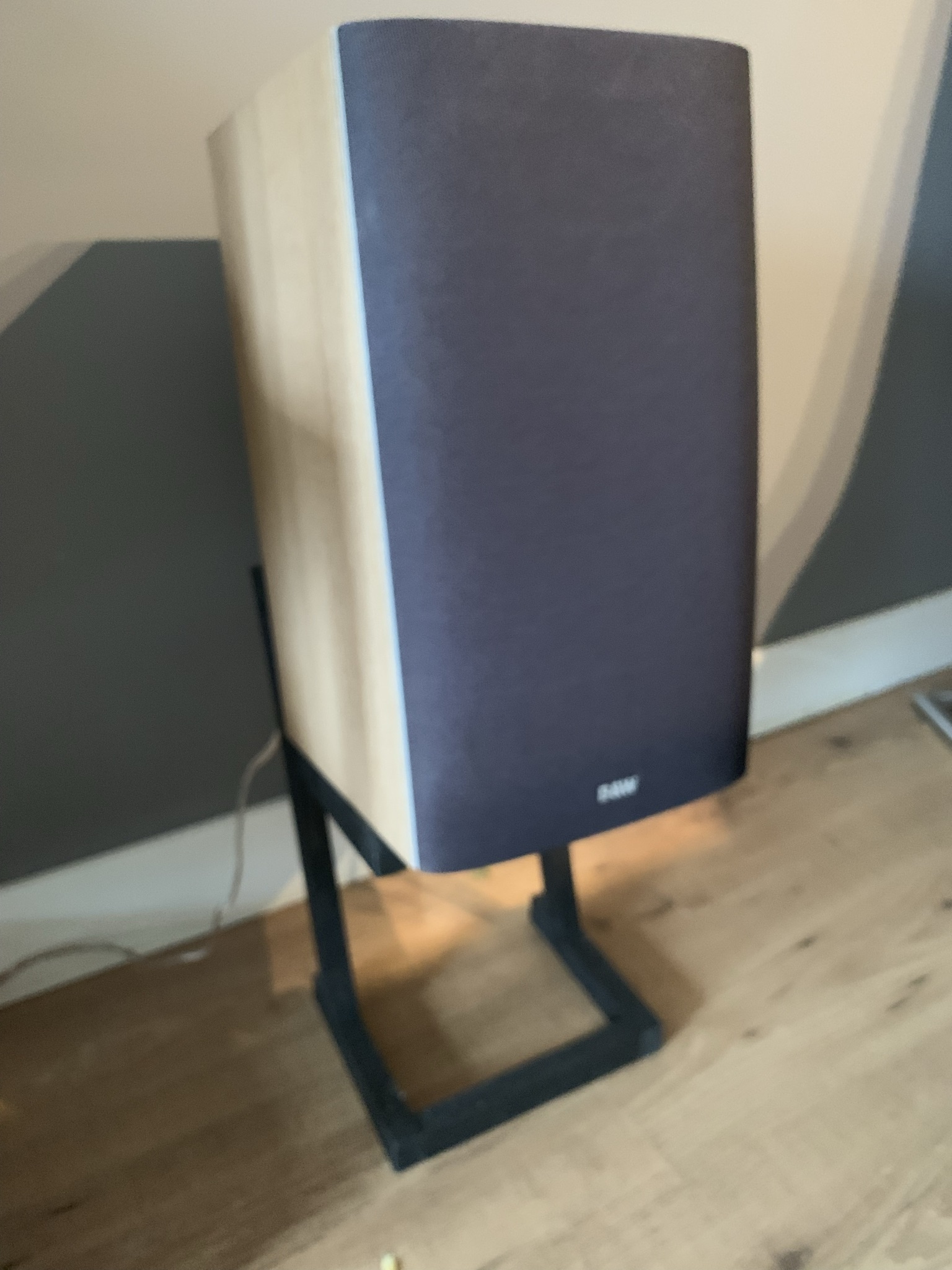 speakerstand 3